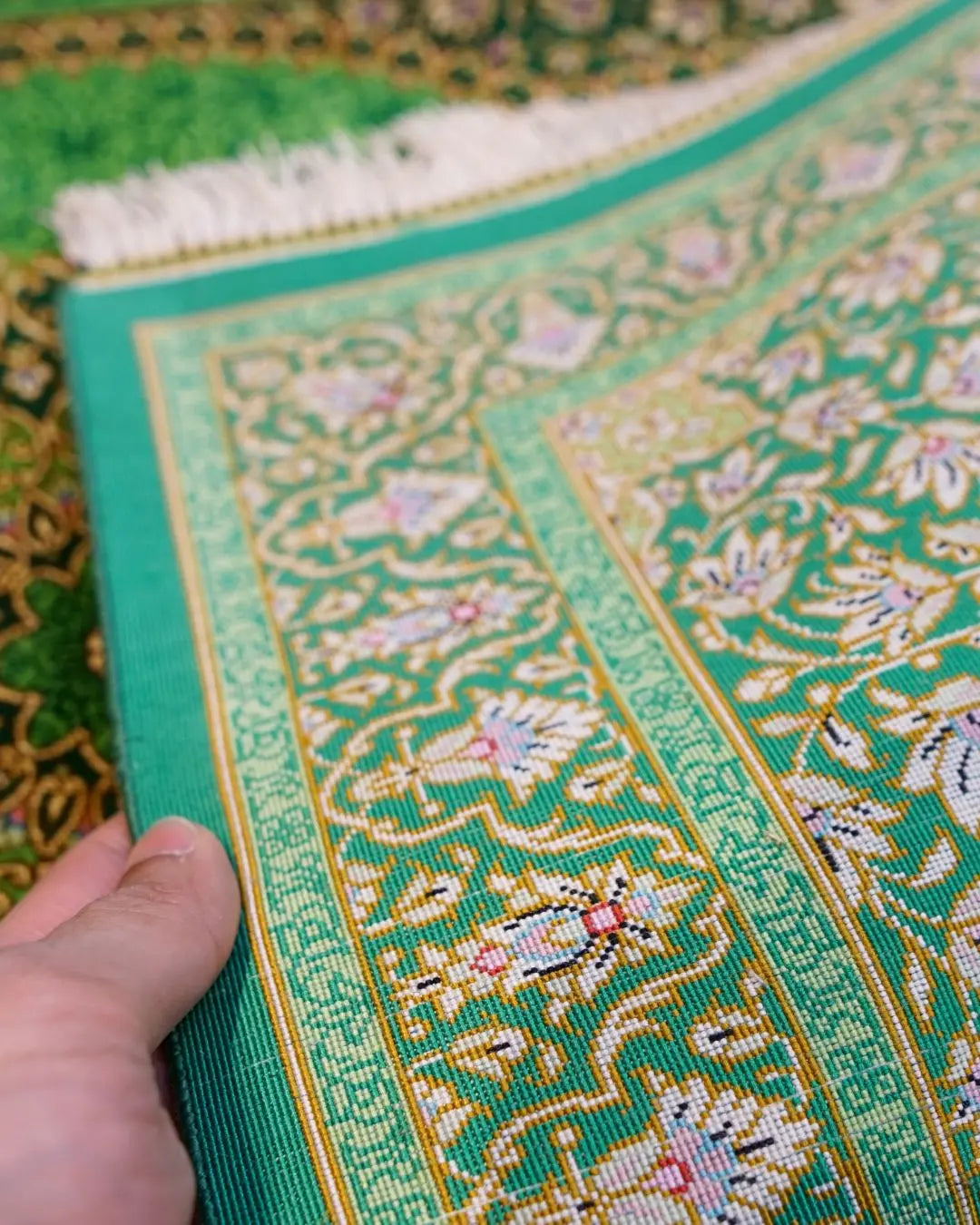 ペルシャ絨毯 クム産モサウィ房 シルク100% 87×61cm Decorworks