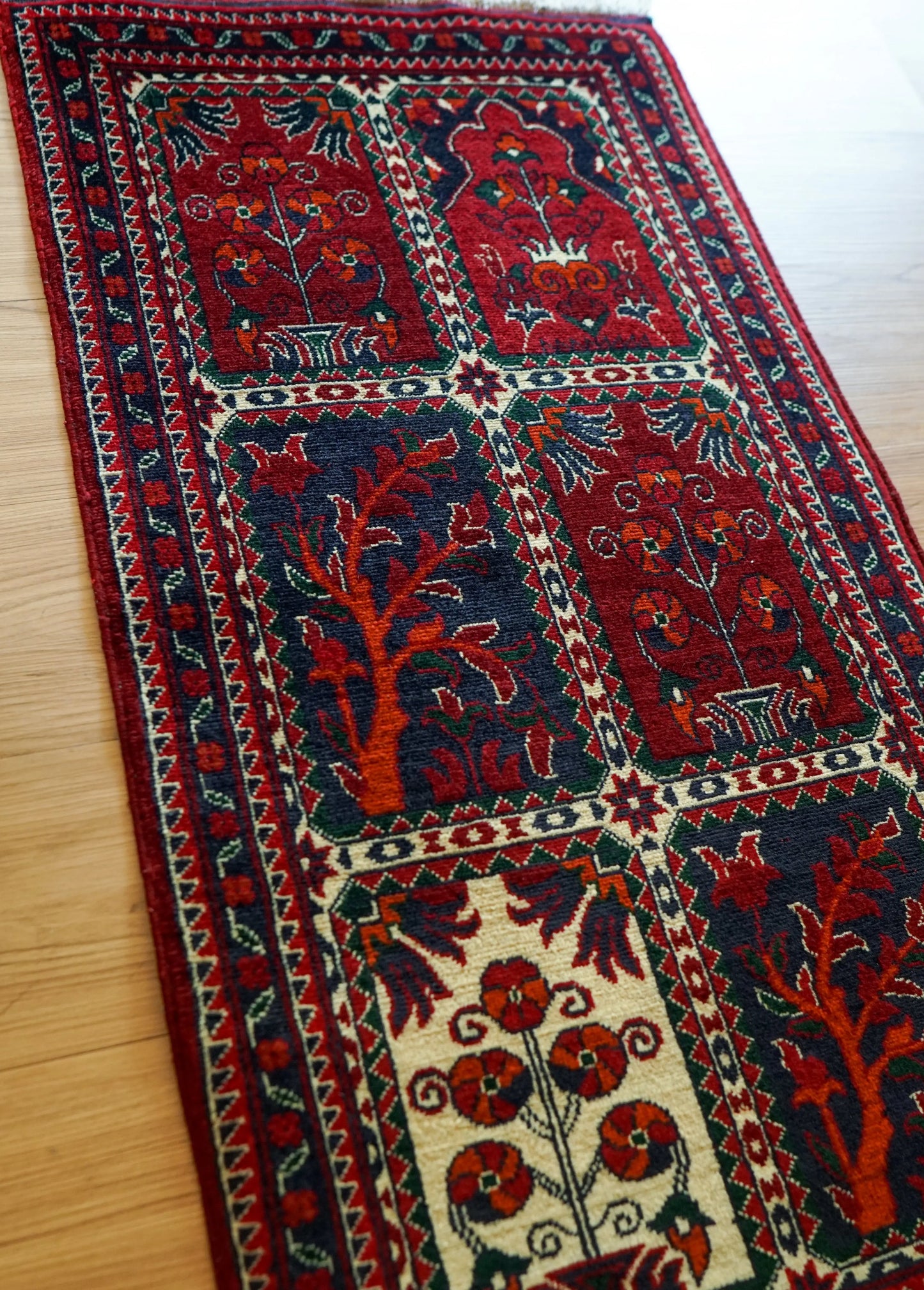 Collection アフガニスタン手織り絨毯 カールモハメディ 103×53cm, Decorworks