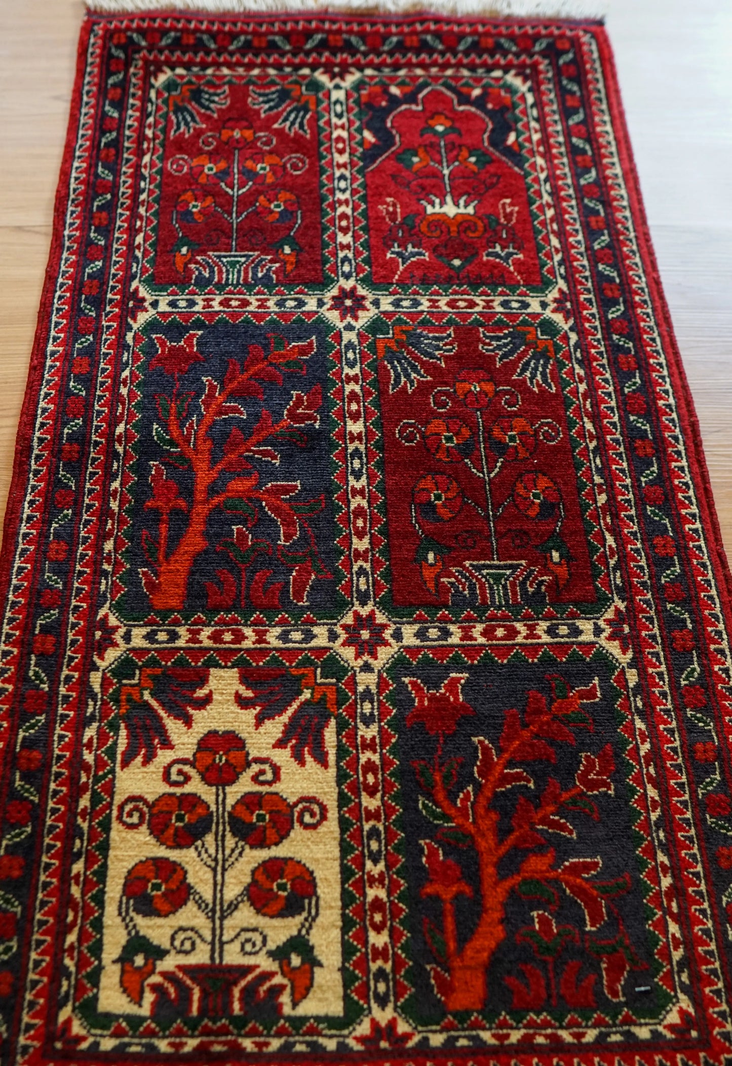 Collection アフガニスタン手織り絨毯 カールモハメディ 103×53cm, Decorworks