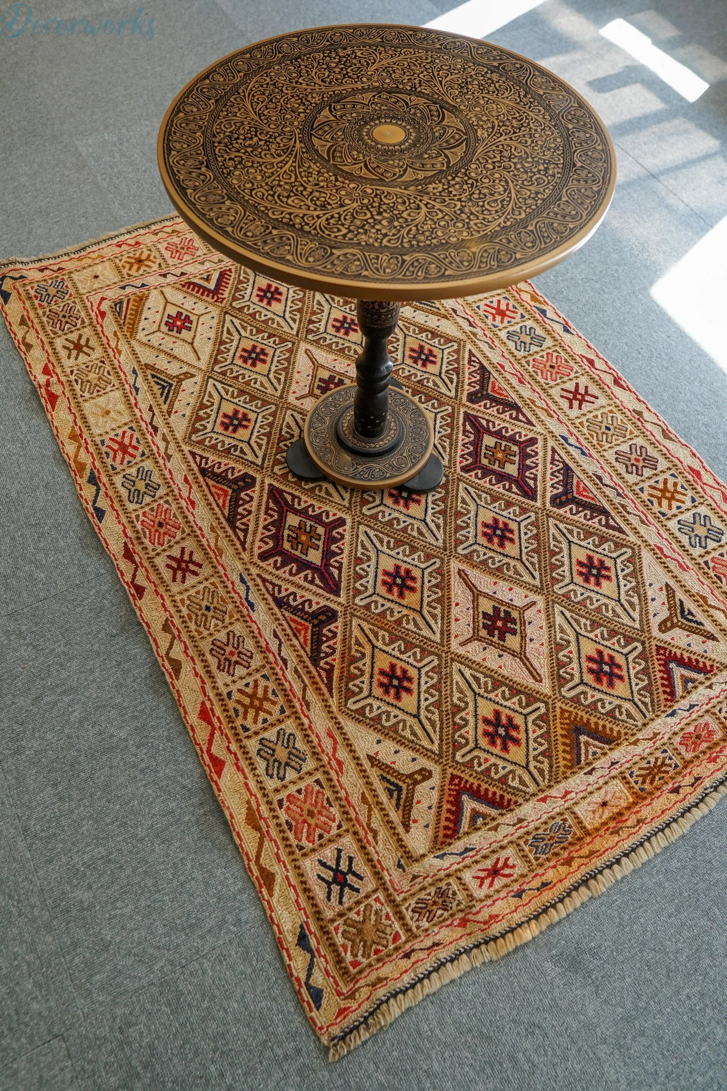 129×86cm 手織りマシュワニキリム Decorworks