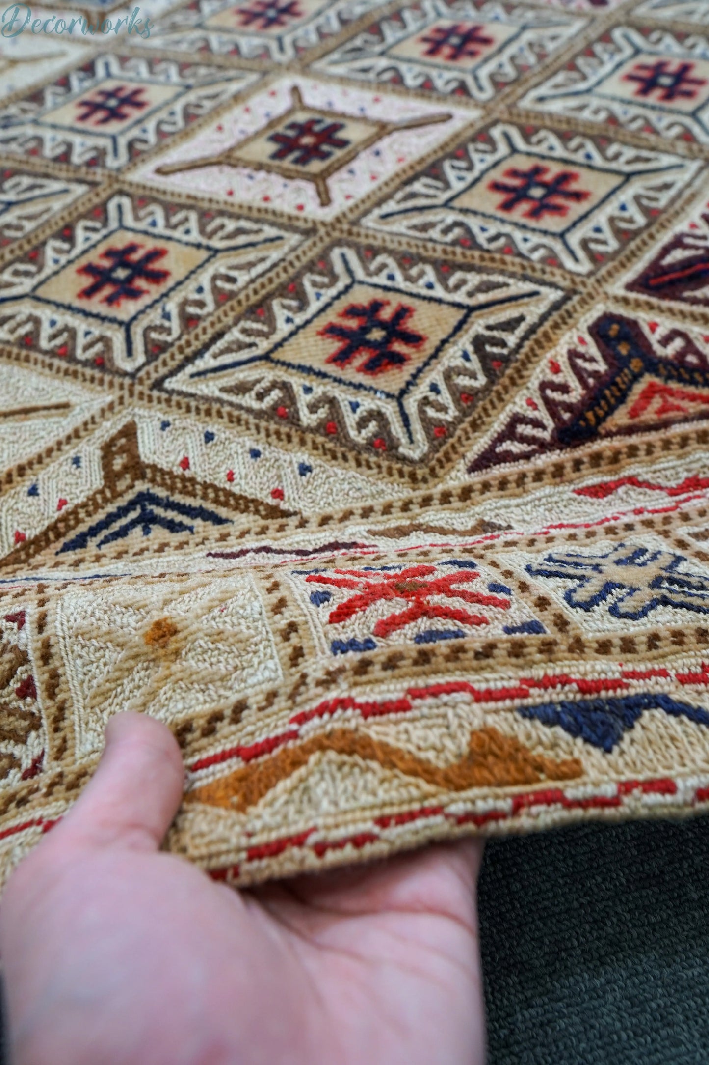 129×86cm 手織りマシュワニキリム Decorworks