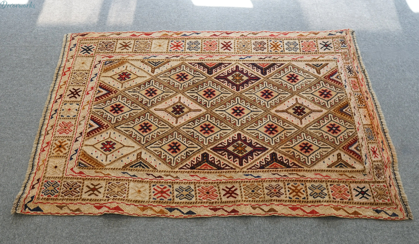 129×86cm 手織りマシュワニキリム Decorworks