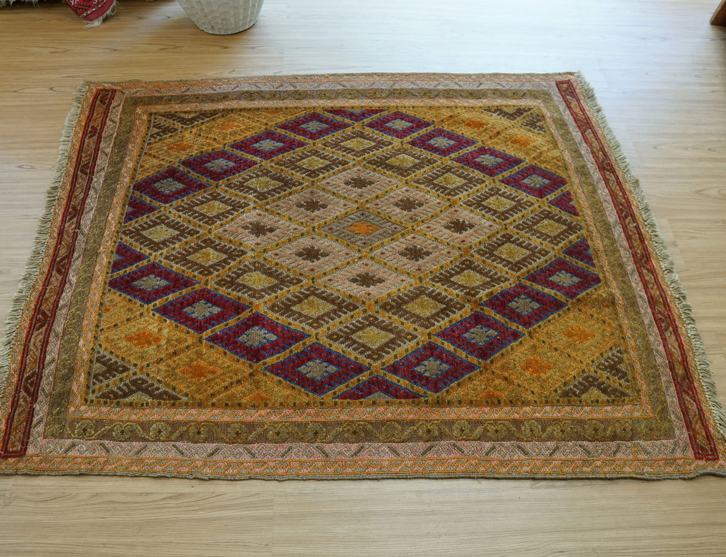 137×106cm アフガン手織りマシュワニキリム 手織り 絨毯 Decorworks