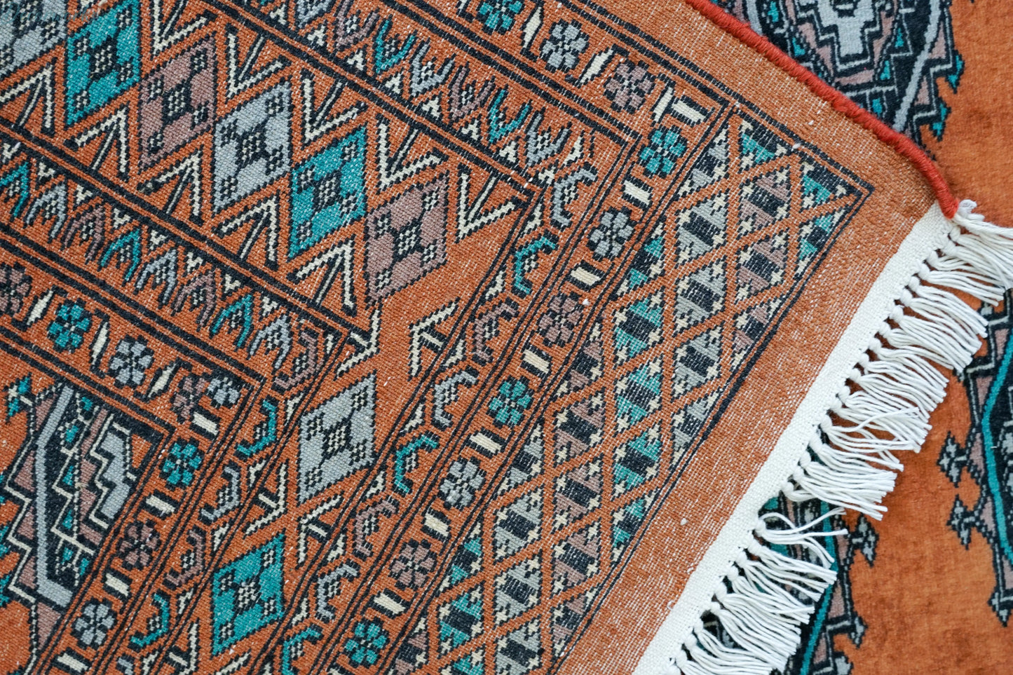 140×95cm パキスタン手織り絨毯 - Decorworks