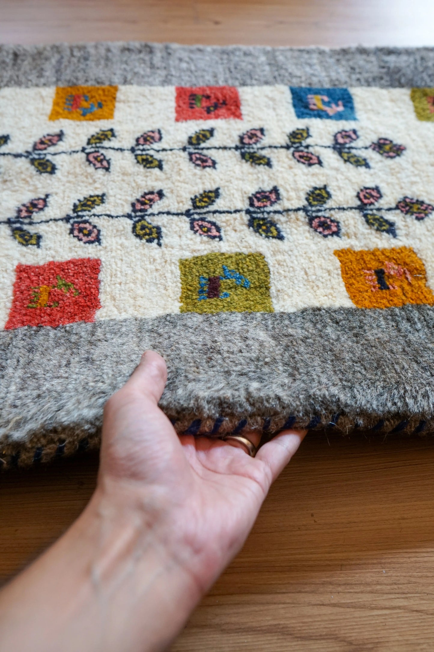 Collection ペルシャ ギャッベ ランナー カシュガイ族 手織りウール ラグ 150×50cm