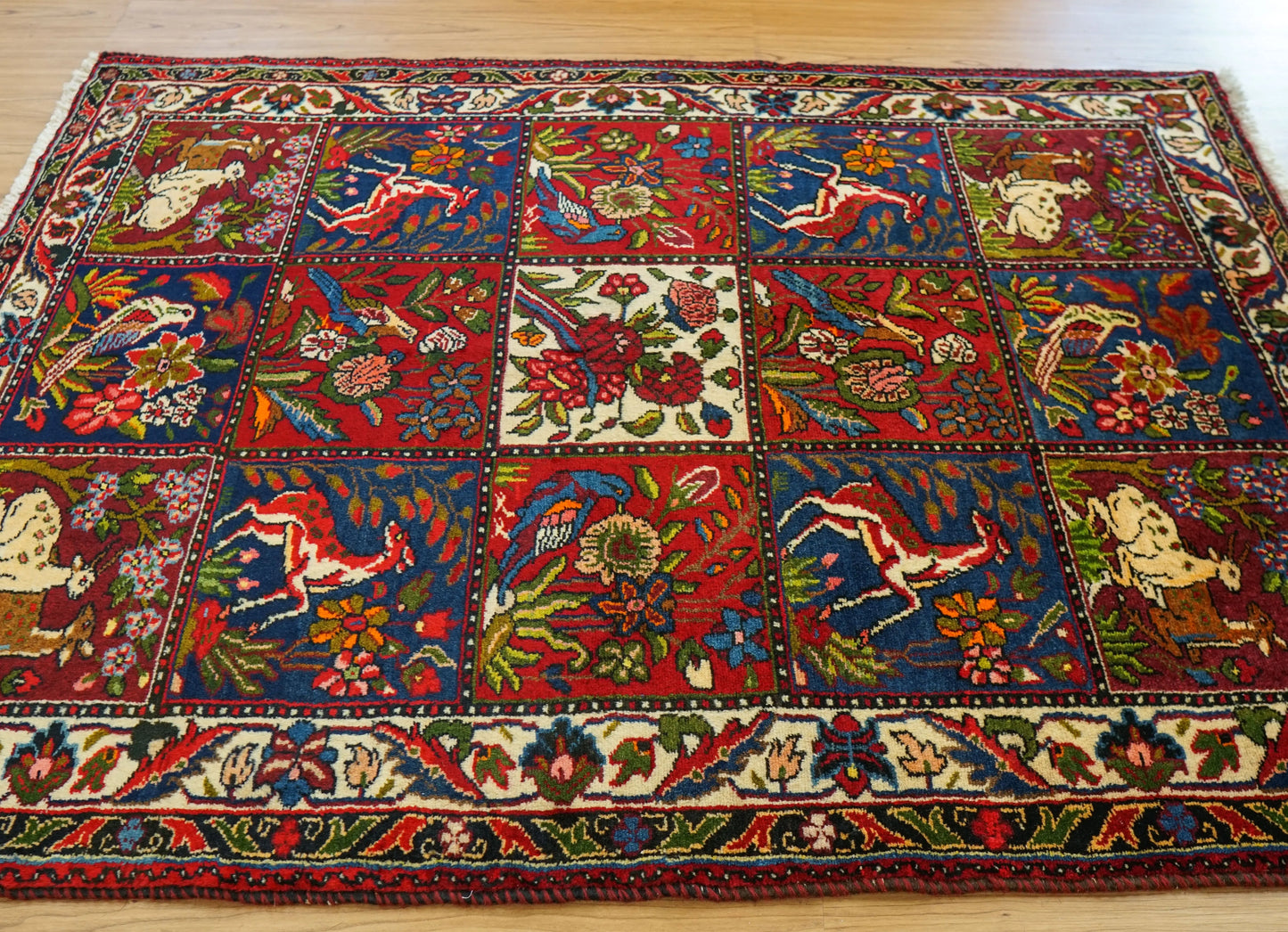 162×111cm ペルシャ手織り絨毯 ウール ラグ バクティアリ Decorworks