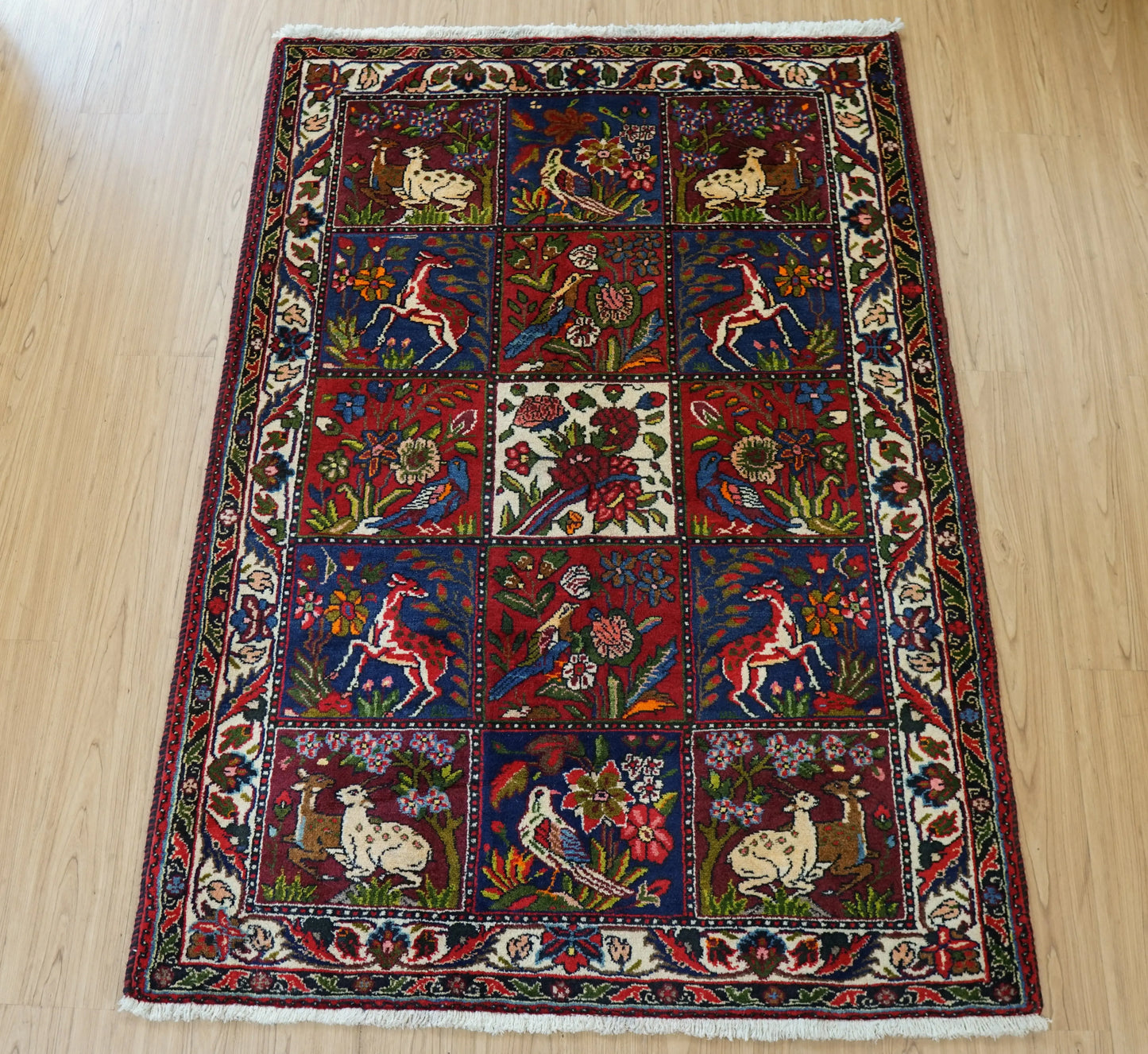 162×111cm ペルシャ手織り絨毯 ウール ラグ バクティアリ Decorworks