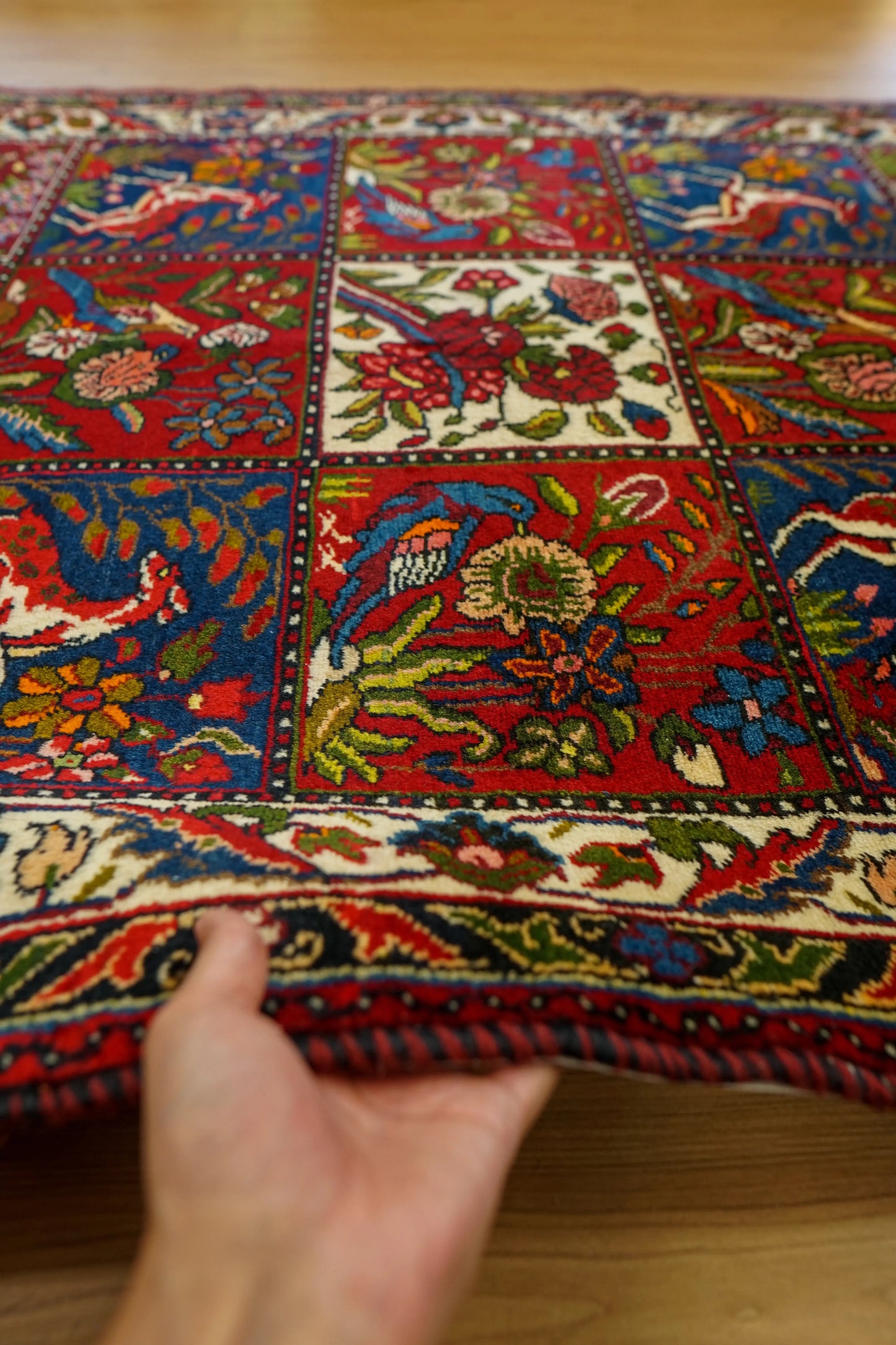 162×111cm ペルシャ手織り絨毯 ウール ラグ バクティアリ Decorworks