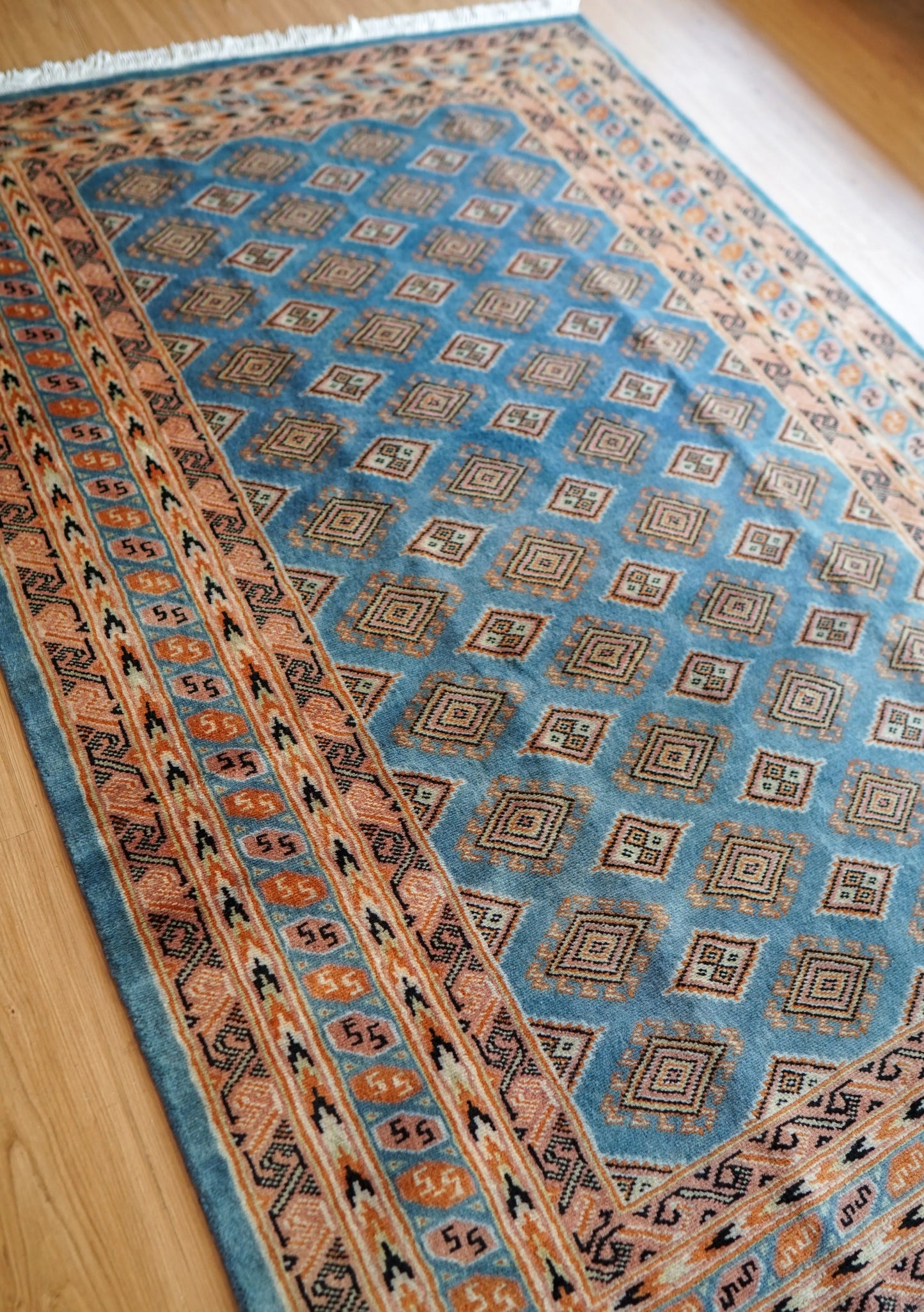 パキスタン手織り絨毯 トライバルラグ 185×125cm Decorworks