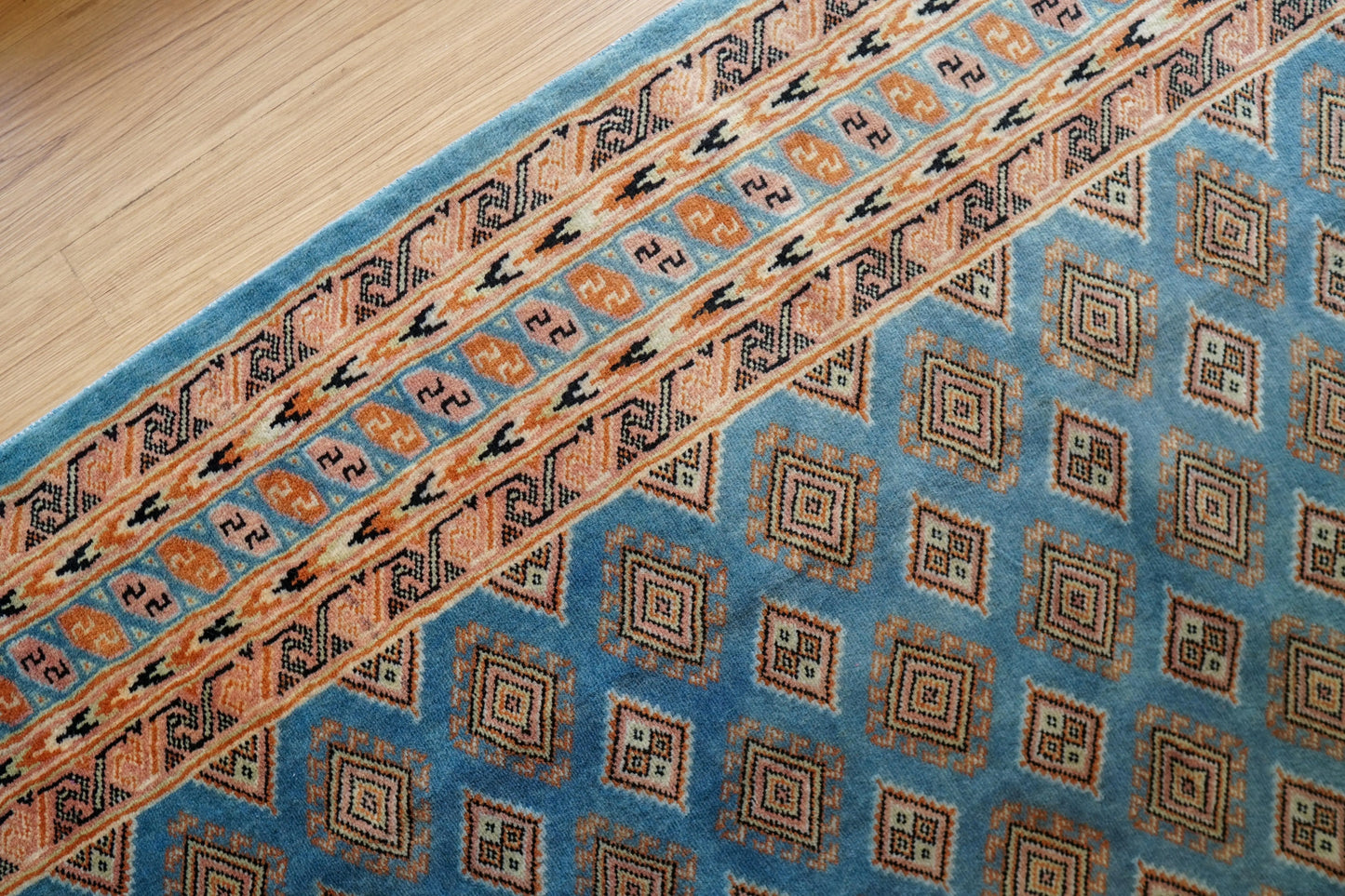 パキスタン手織り絨毯 トライバルラグ 185×125cm Decorworks
