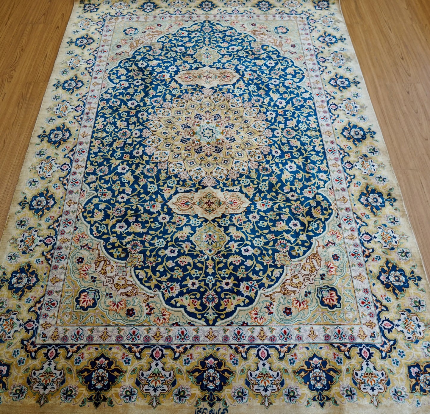 Collection 200×81cm ペルシャ絨毯 クム産 モハメドジャムシェヂ房 シルク 100% 証明書付