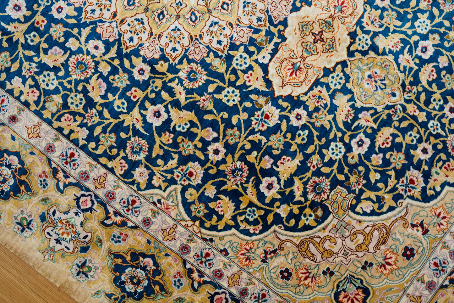 Collection 200×81cm ペルシャ絨毯 クム産 モハメドジャムシェヂ房 シルク 100% 証明書付