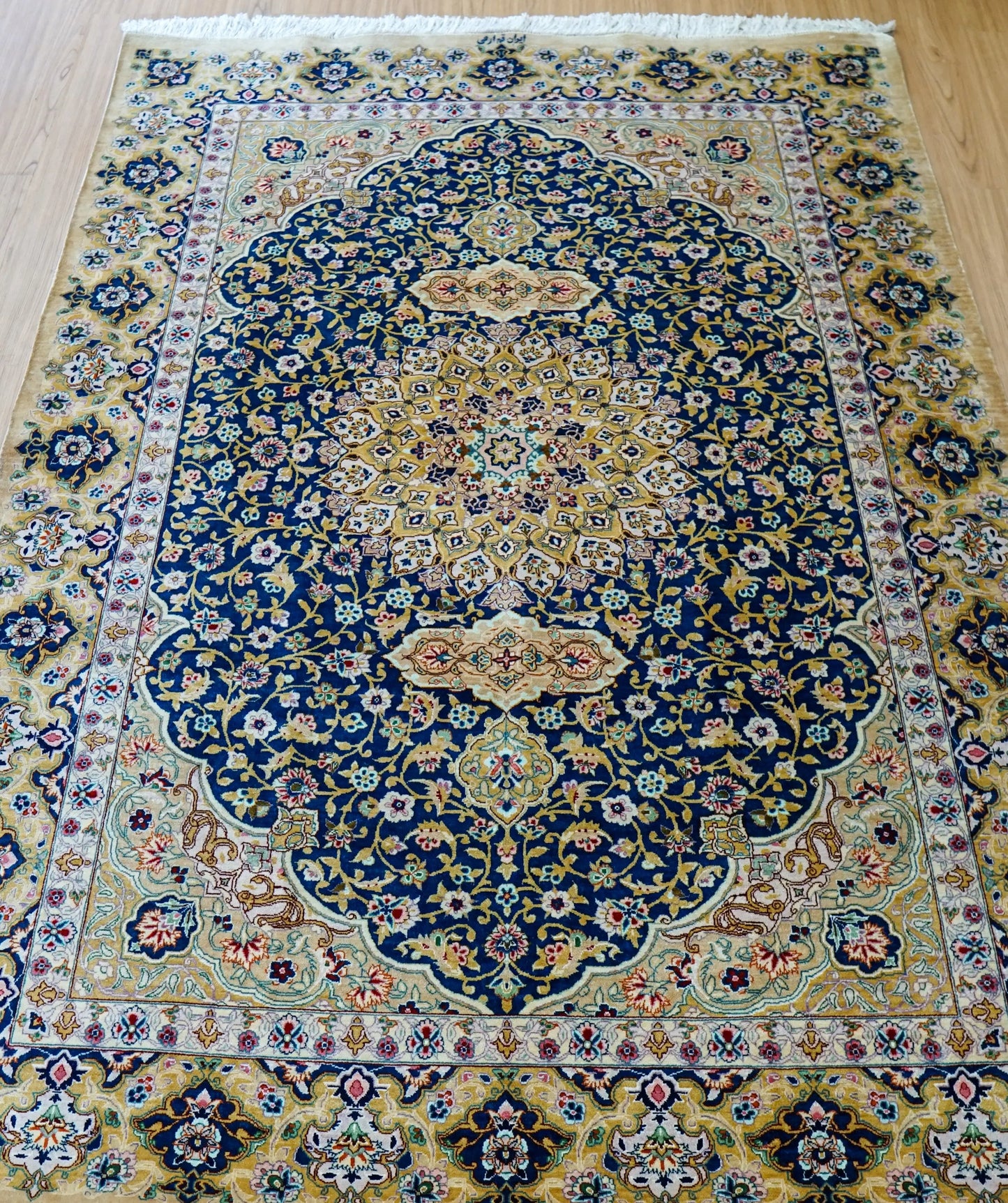 Collection 200×81cm ペルシャ絨毯 クム産 モハメドジャムシェヂ房 シルク 100% 証明書付