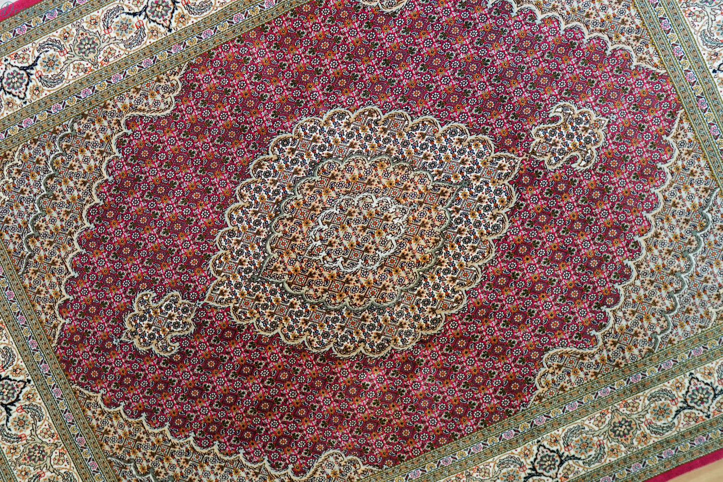 204×151cm ペルシャ手織り絨毯 タブリーズ 50Raj Decorworks