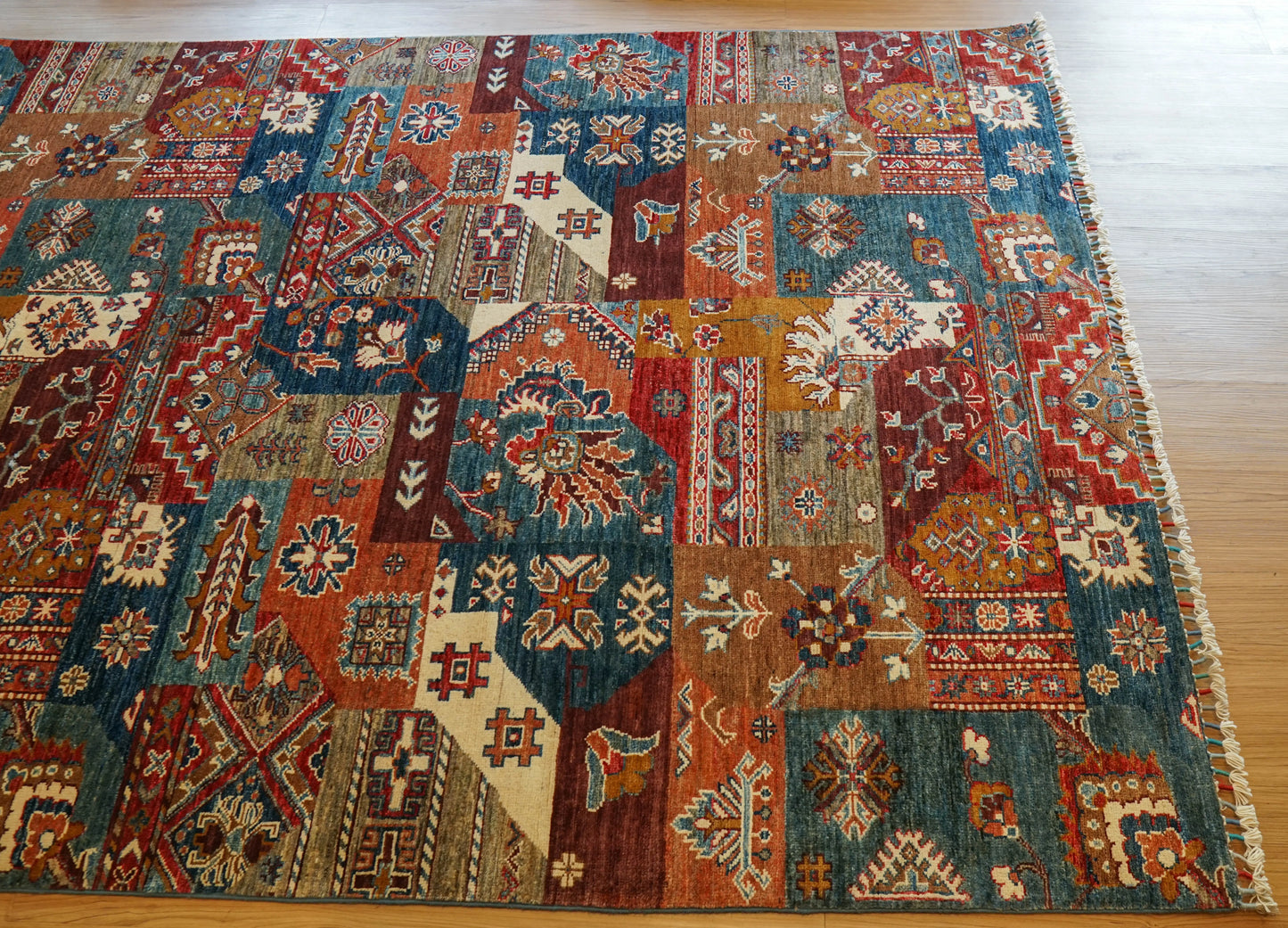 Collection アフガン絨毯 ガズニー産 ウール トライバルパッチワークデザイン 206×153cm