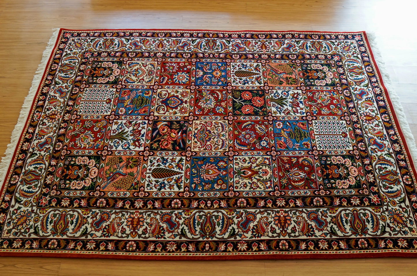 ペルシャ絨毯 バクティアリ産 215×150cm Decorworks
