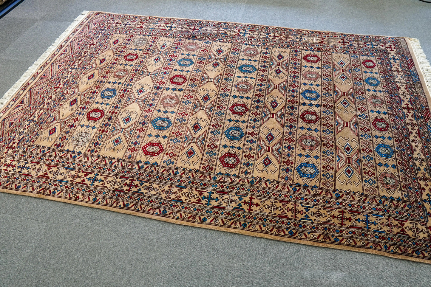 223×154cm【パキスタン手織り絨毯 Decorworks