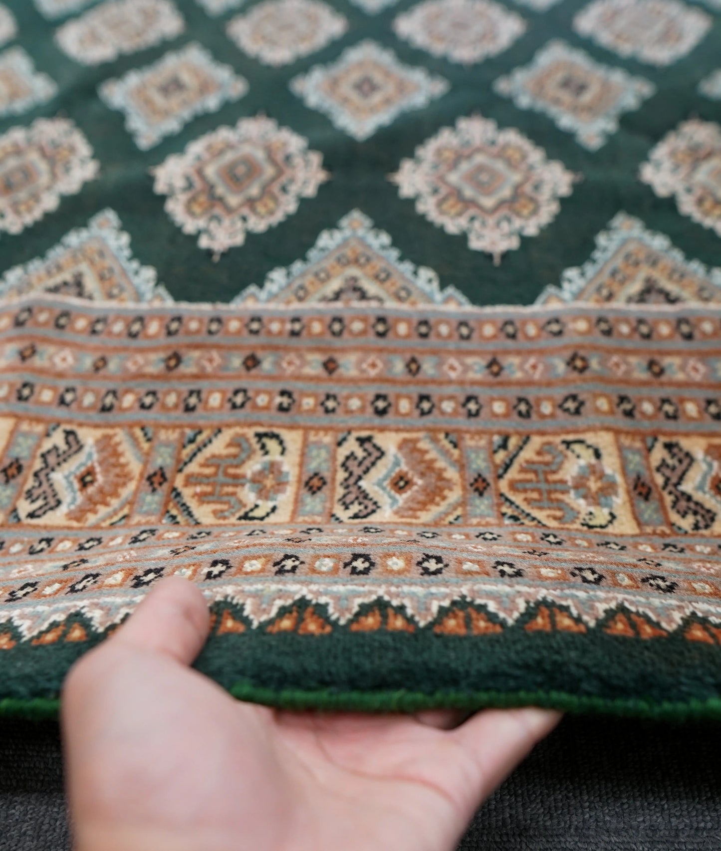 250×200cm【パキスタン手織り絨毯 Decorworks