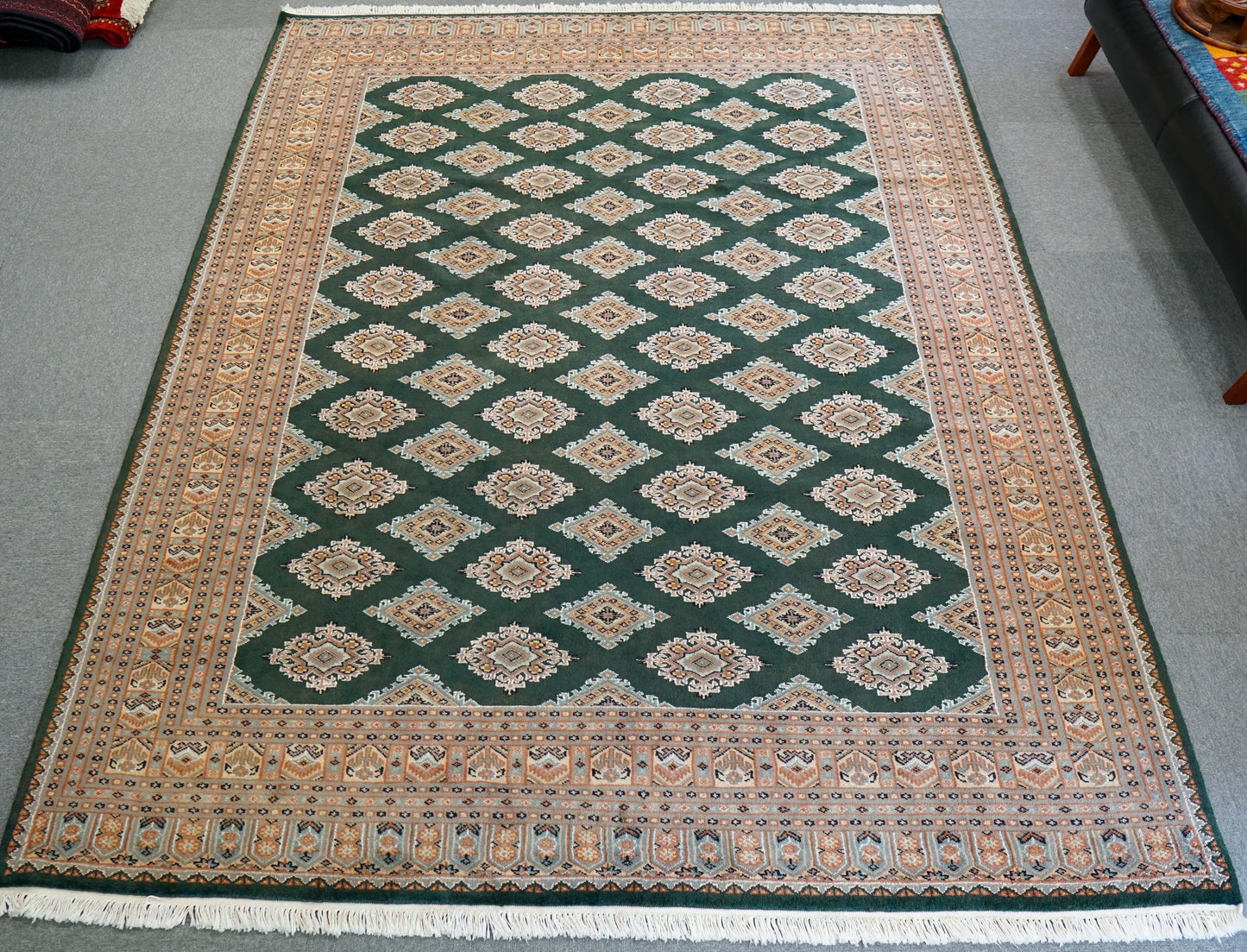 250×200cm【パキスタン手織り絨毯 Decorworks