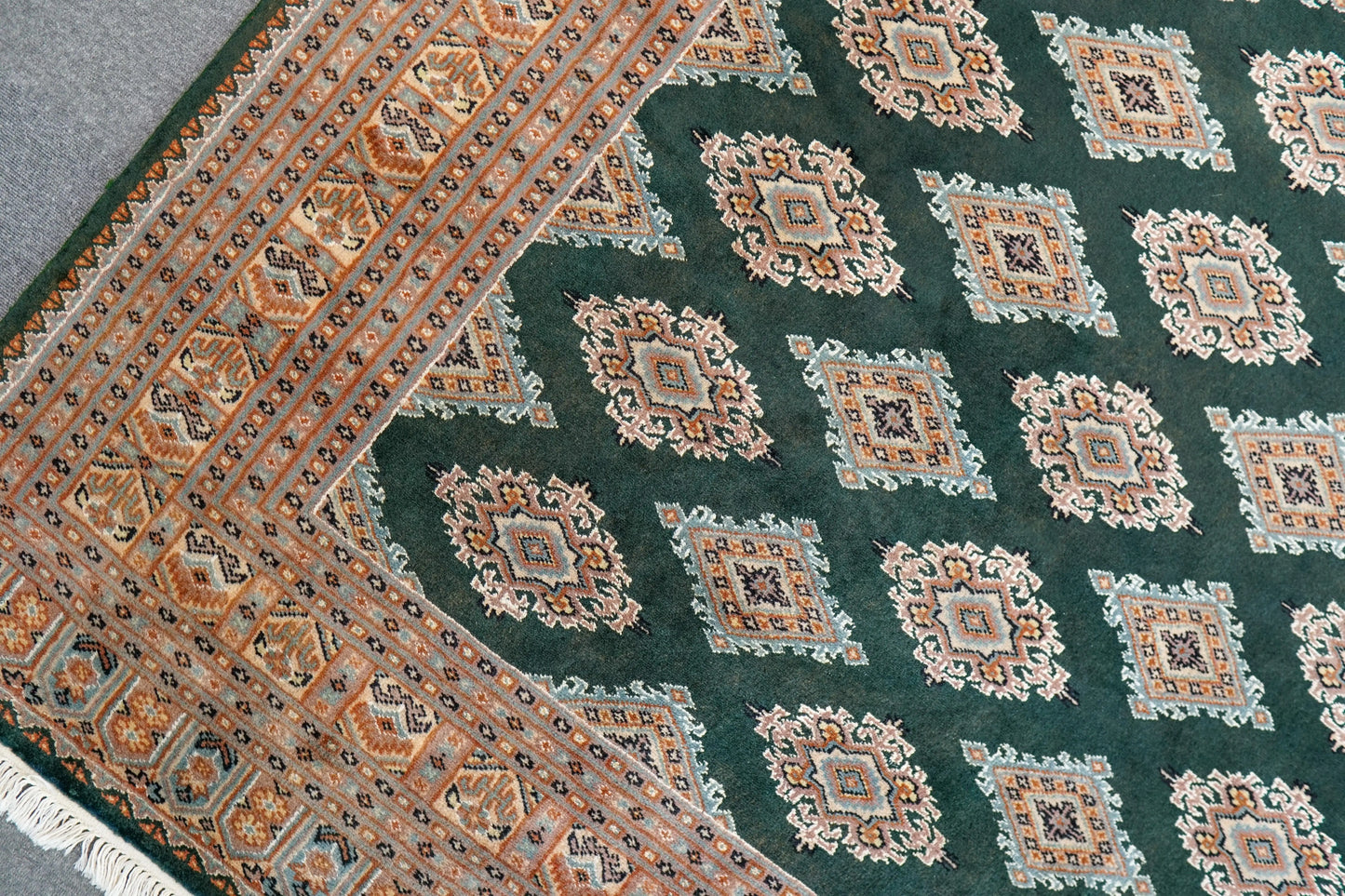 250×200cm【パキスタン手織り絨毯 Decorworks