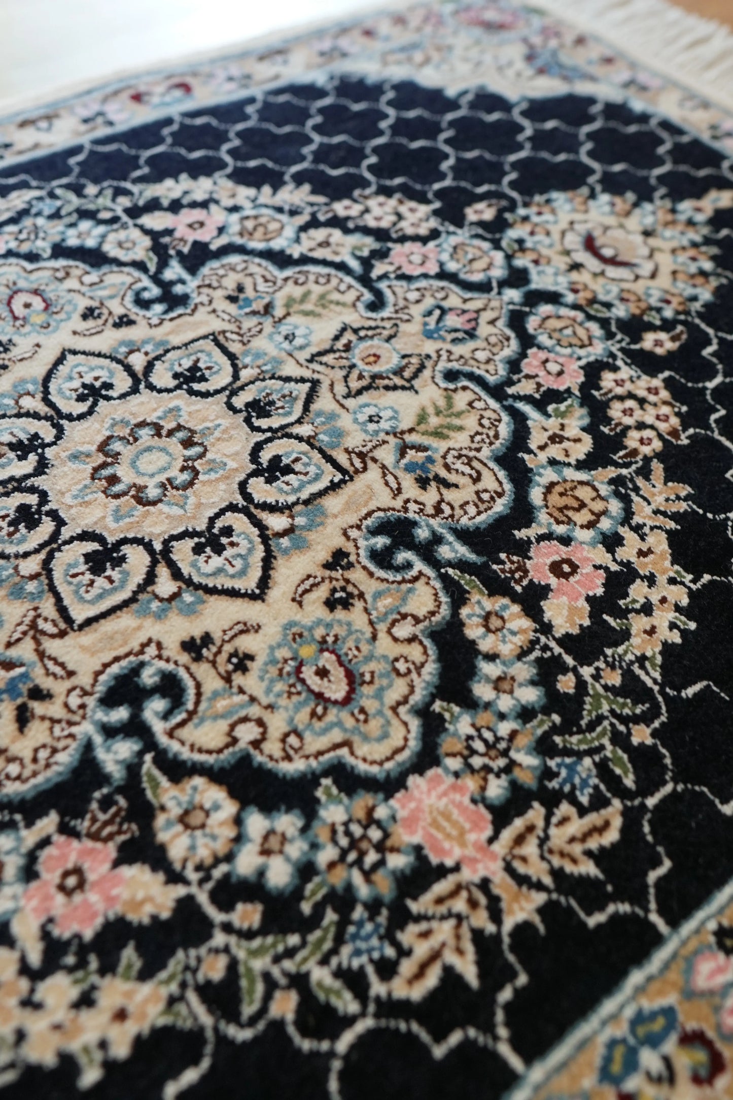 Collection ペルシャ手織り絨毯 ナイン産 93×65cm, Decorworks