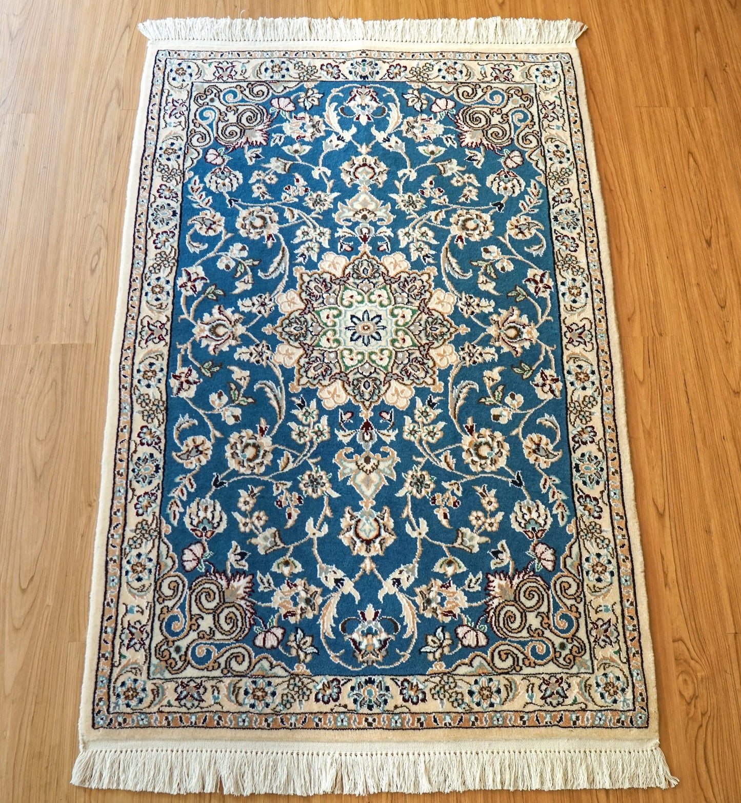 Collection ペルシャ手織り絨毯 ナイン産 青 9la 高級ウール 118×80cm