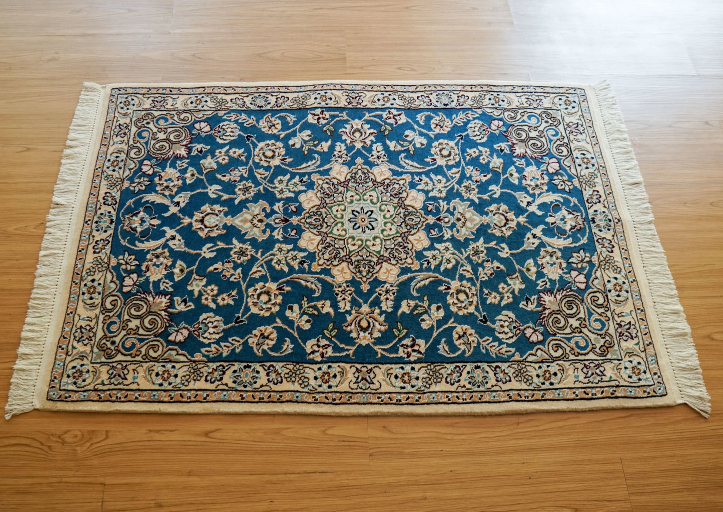 Collection ペルシャ手織り絨毯 ナイン産 青 9la 高級ウール 118×80cm
