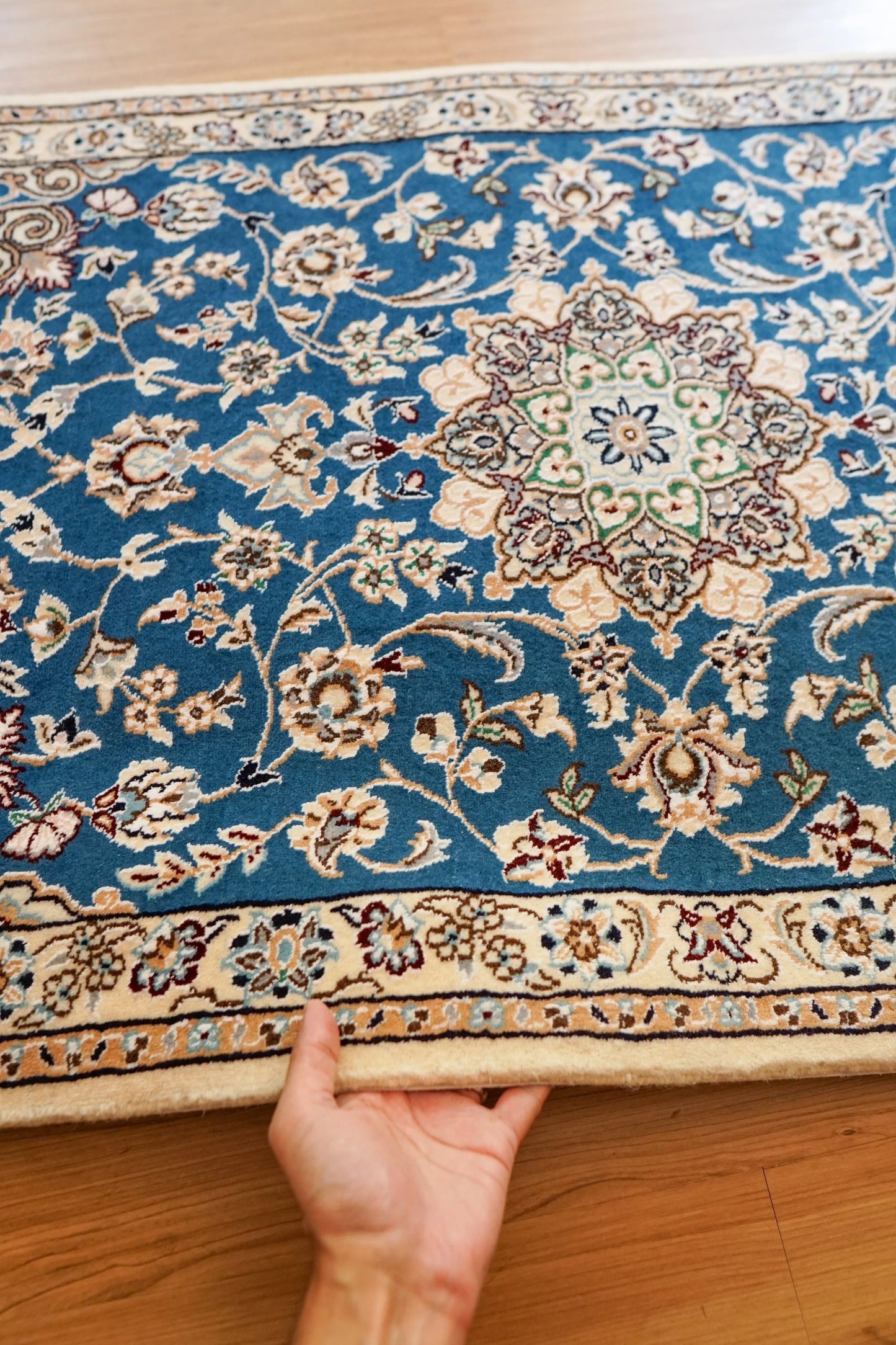 Collection ペルシャ手織り絨毯 ナイン産 青 9la 高級ウール 118×80cm