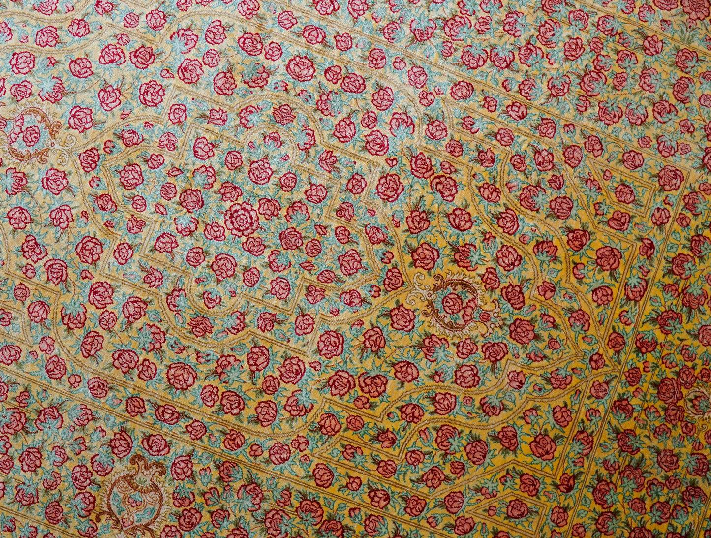 150×100cm 【ペルシャ手織りクム産のシルク100%絨毯】証明書付 Decorworks