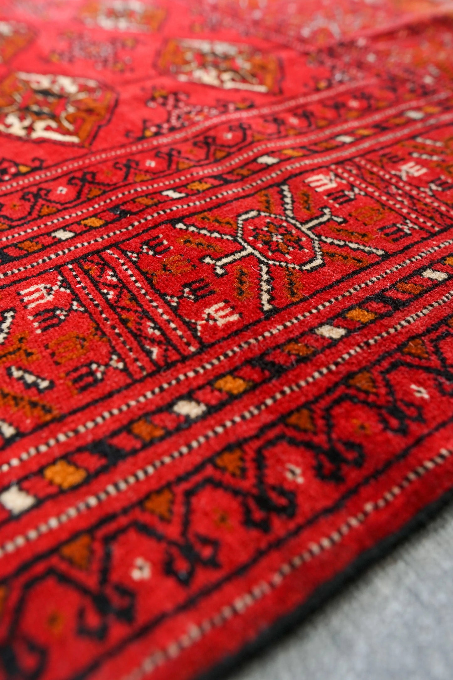 192×126cm トルクメン ボハラ手織り絨毯 Decorworks