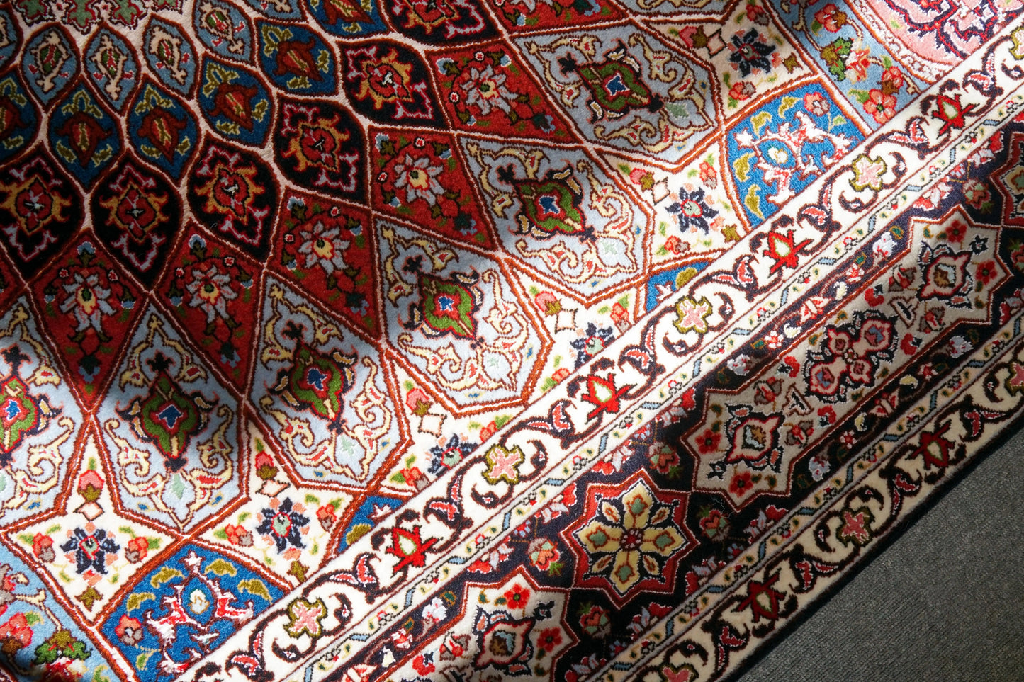 208×155cm【ペルシャ手織り絨毯】 Decorworks