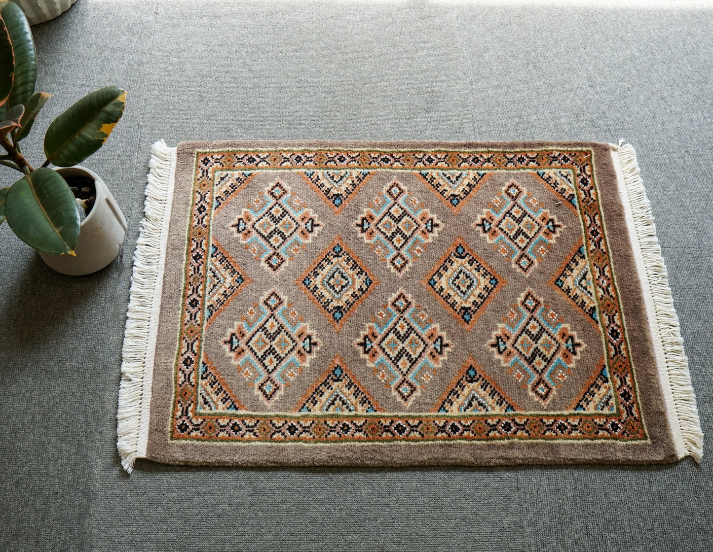 66×48cm パキスタン手織り絨毯 Decorworks