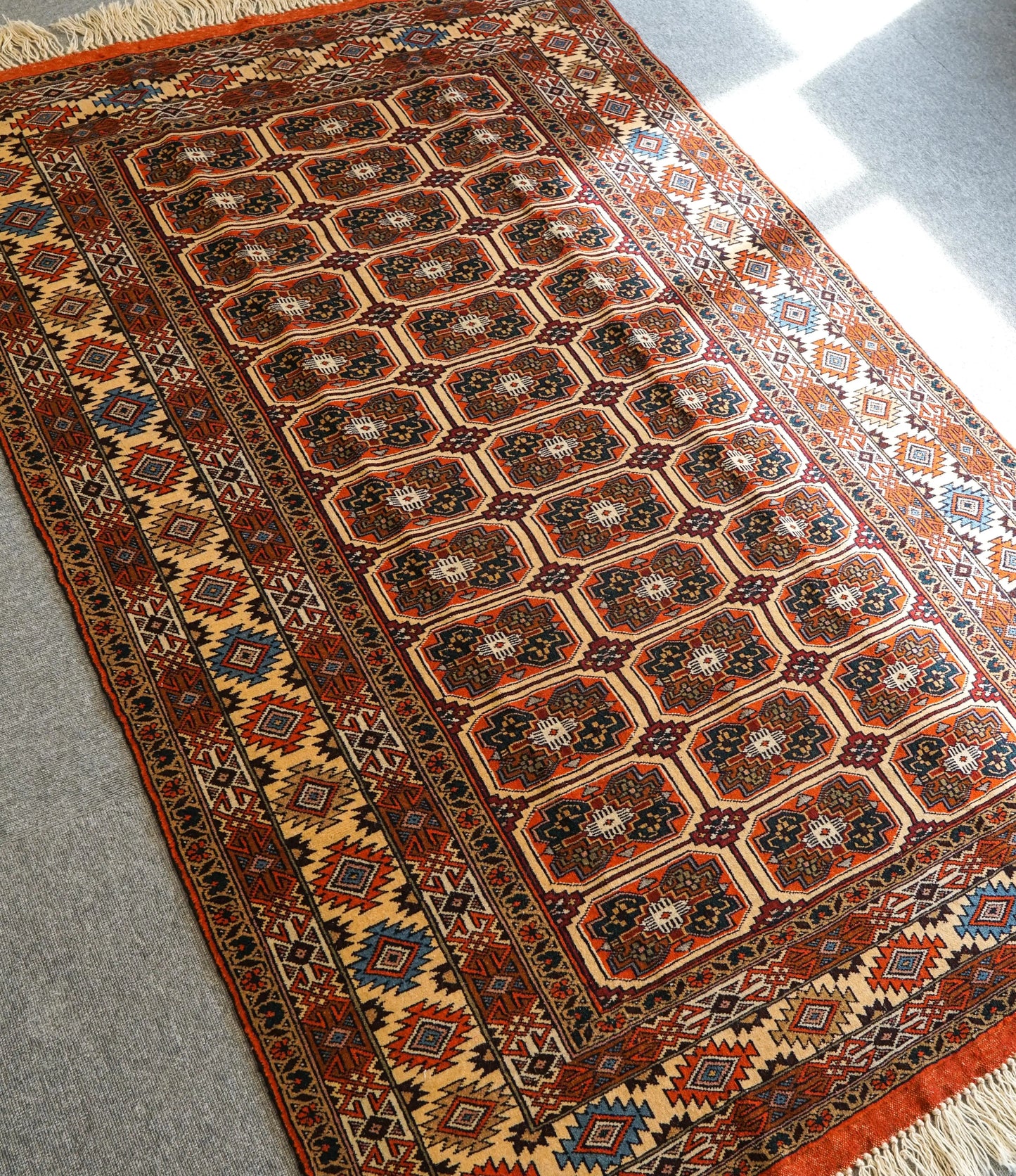 174×120cm トルクメン ボハラ 手織り絨毯 - Decorworks
