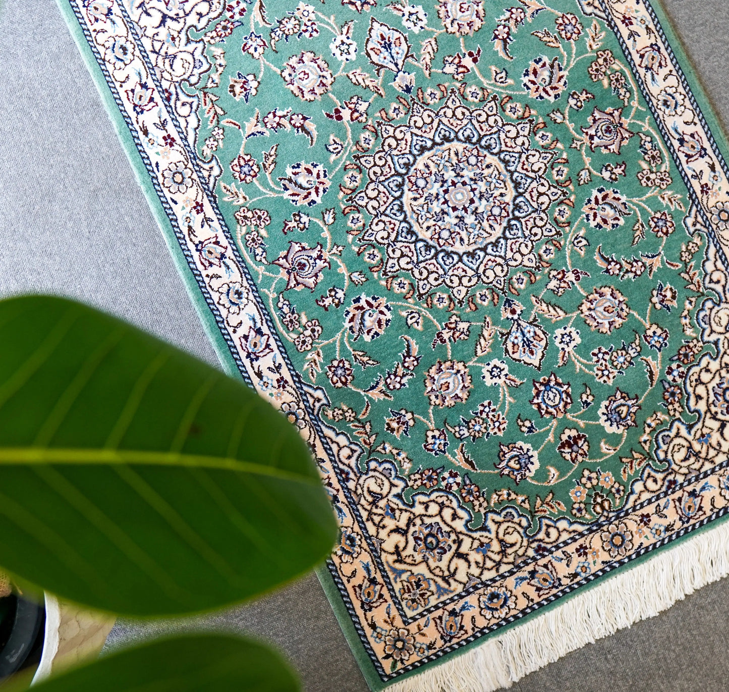 116×78cm ペルシャ手織り絨毯 ナイン産 Decorworks