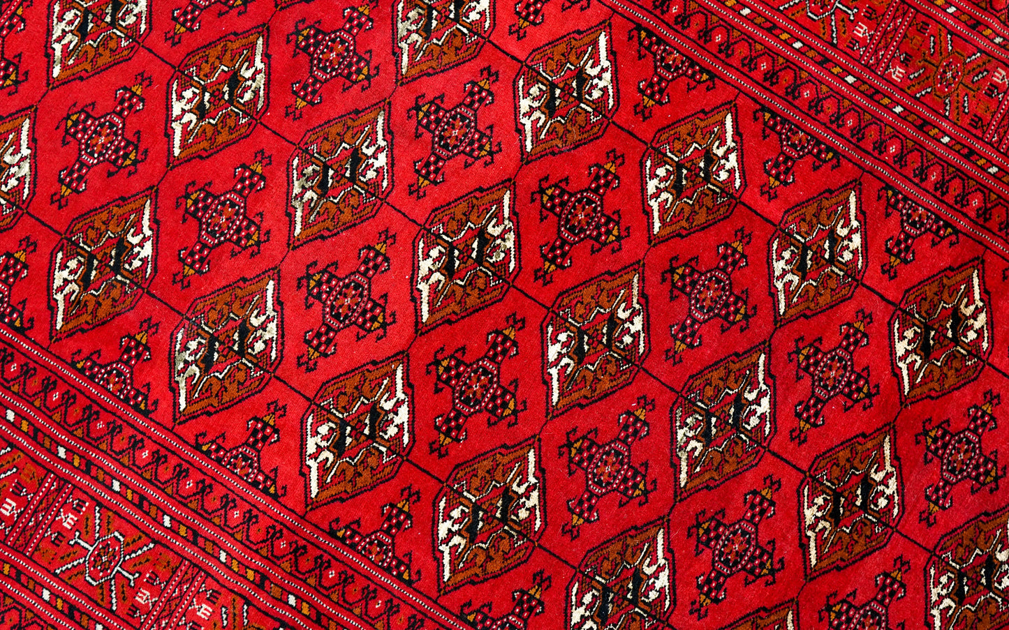 192×126cm トルクメン ボハラ手織り絨毯 Decorworks