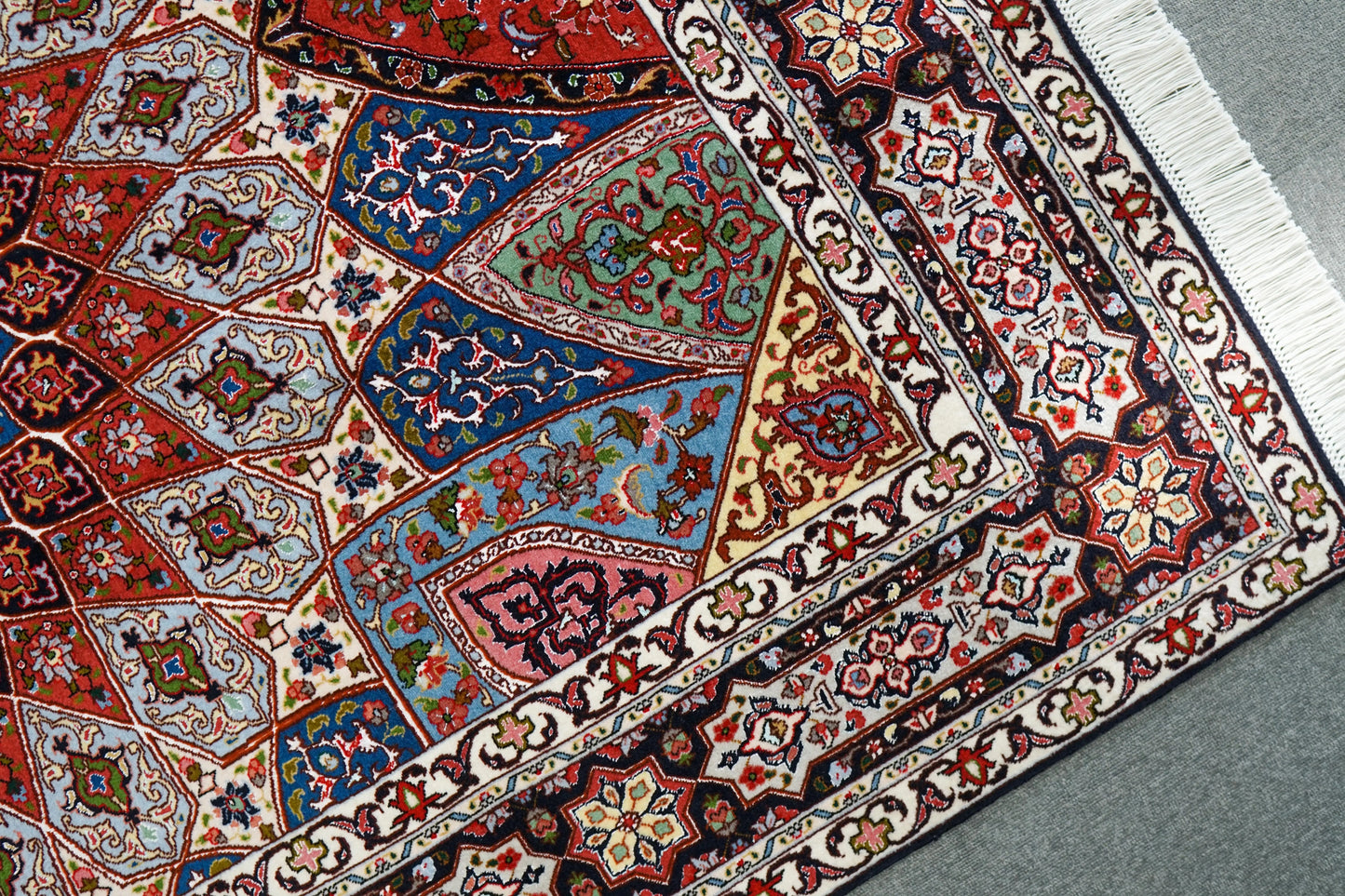 208×155cm【ペルシャ手織り絨毯】 Decorworks