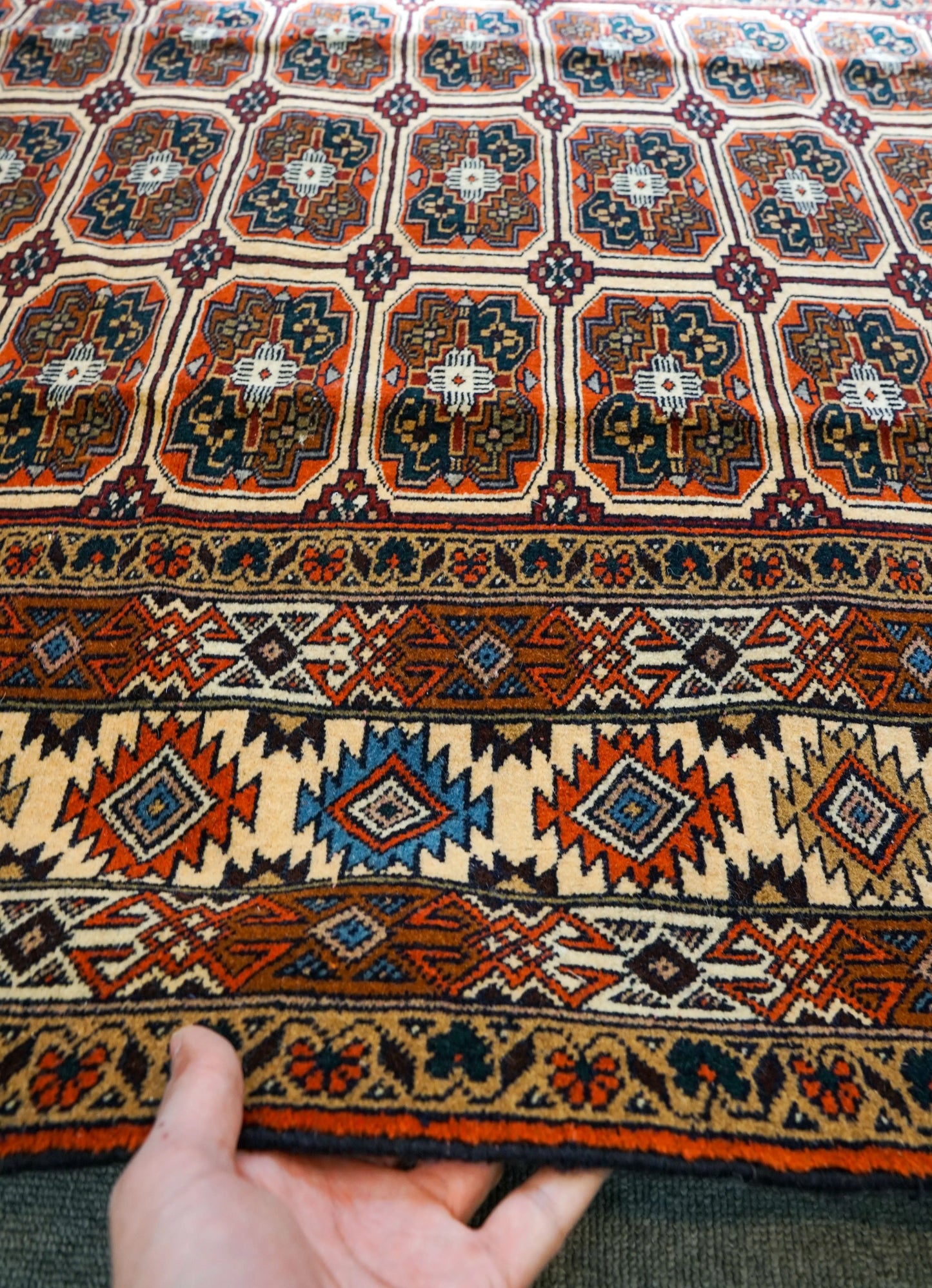 174×120cm トルクメン ボハラ 手織り絨毯 - Decorworks
