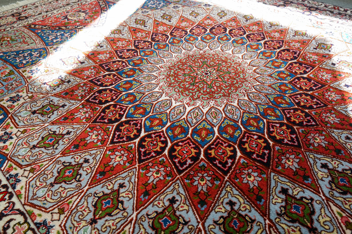 208×155cm【ペルシャ手織り絨毯】 Decorworks