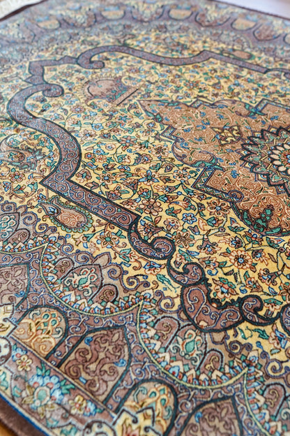 Collection ペルシャ絨毯 クム産 100％シルク 手織り 154×98cm 証明書付