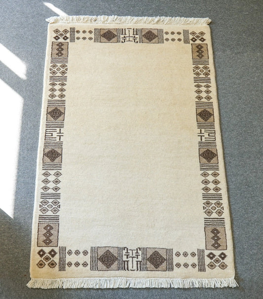 Collection パキスタン手織り絨毯  115×78cm
