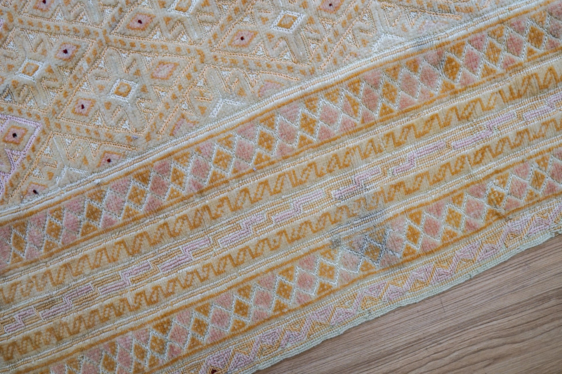 　115cm × 76cm アフガニスタン　マシュワニキリム 手織り絨毯 Decorworks