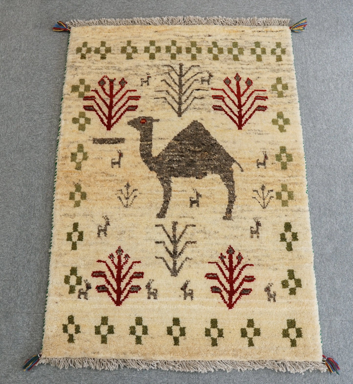 117×83cm ペルシャ手織りギャッベ Decorworks
