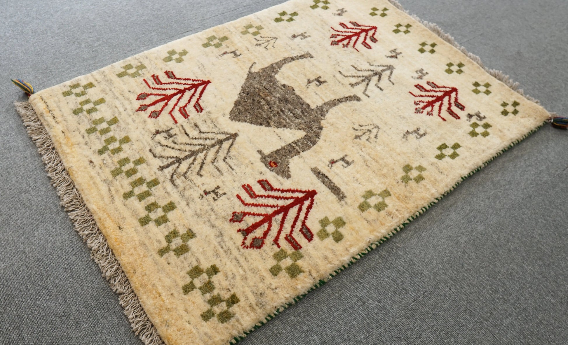 117×83cm ペルシャ手織りギャッベ Decorworks
