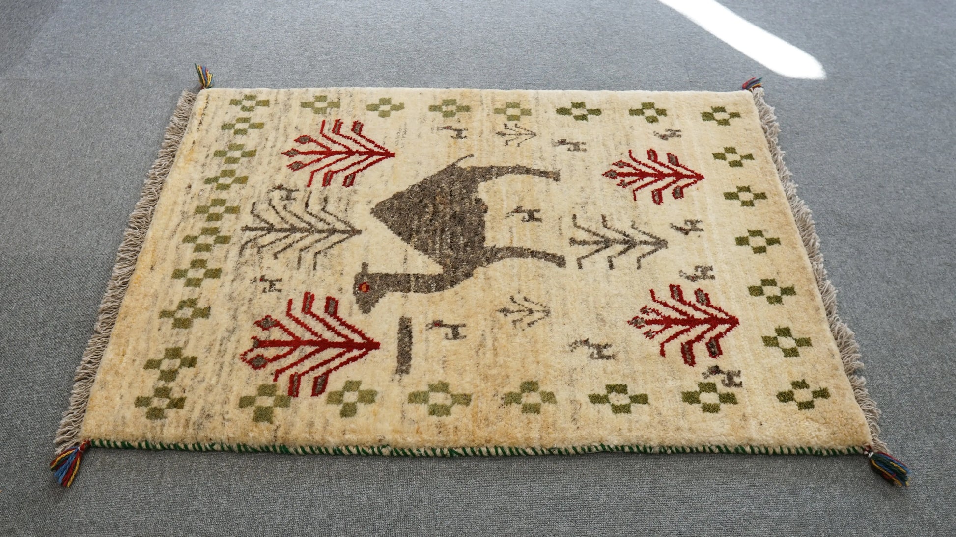 117×83cm ペルシャ手織りギャッベ Decorworks