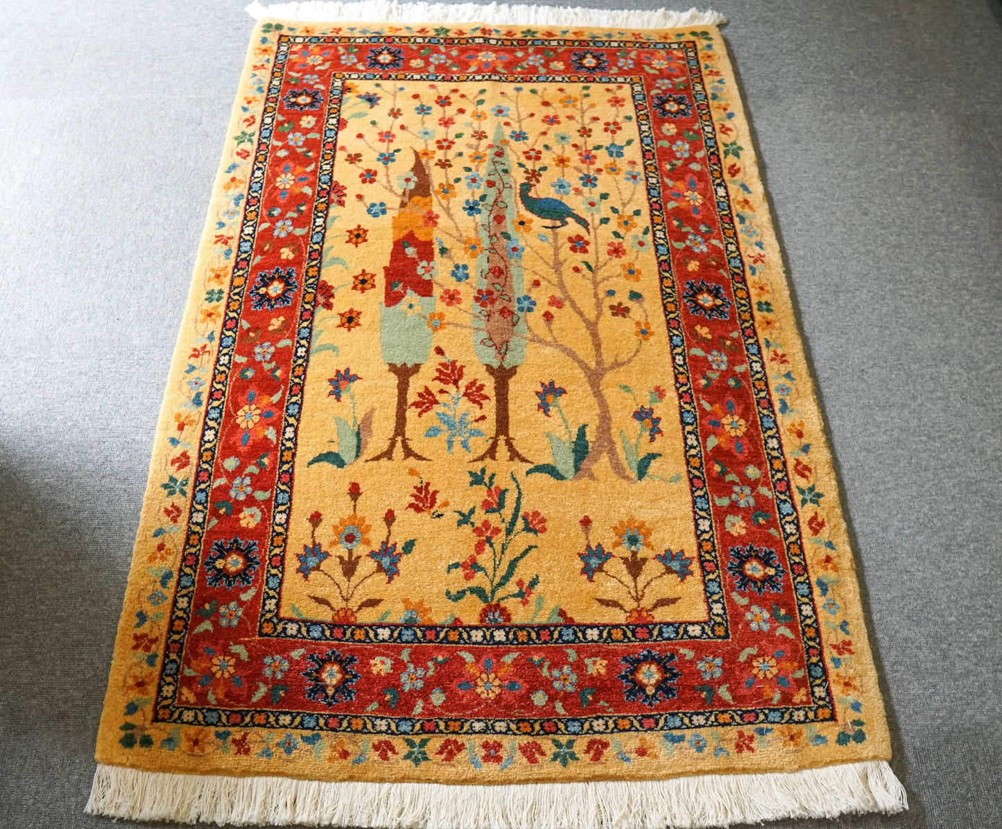 125×80cm　ペルシャ バラミン産 手織り絨毯 Decorworks