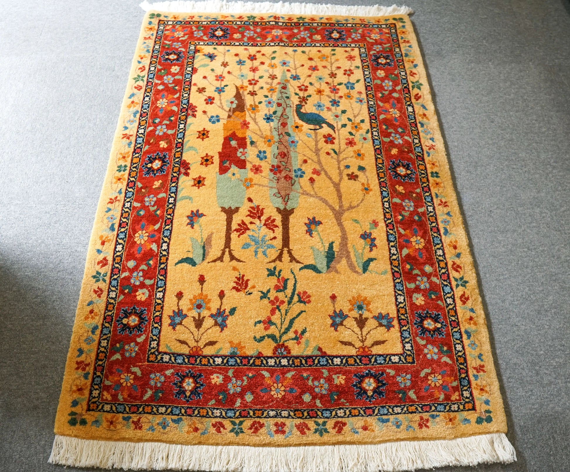 125×80cm　ペルシャ バラミン産 手織り絨毯 Decorworks