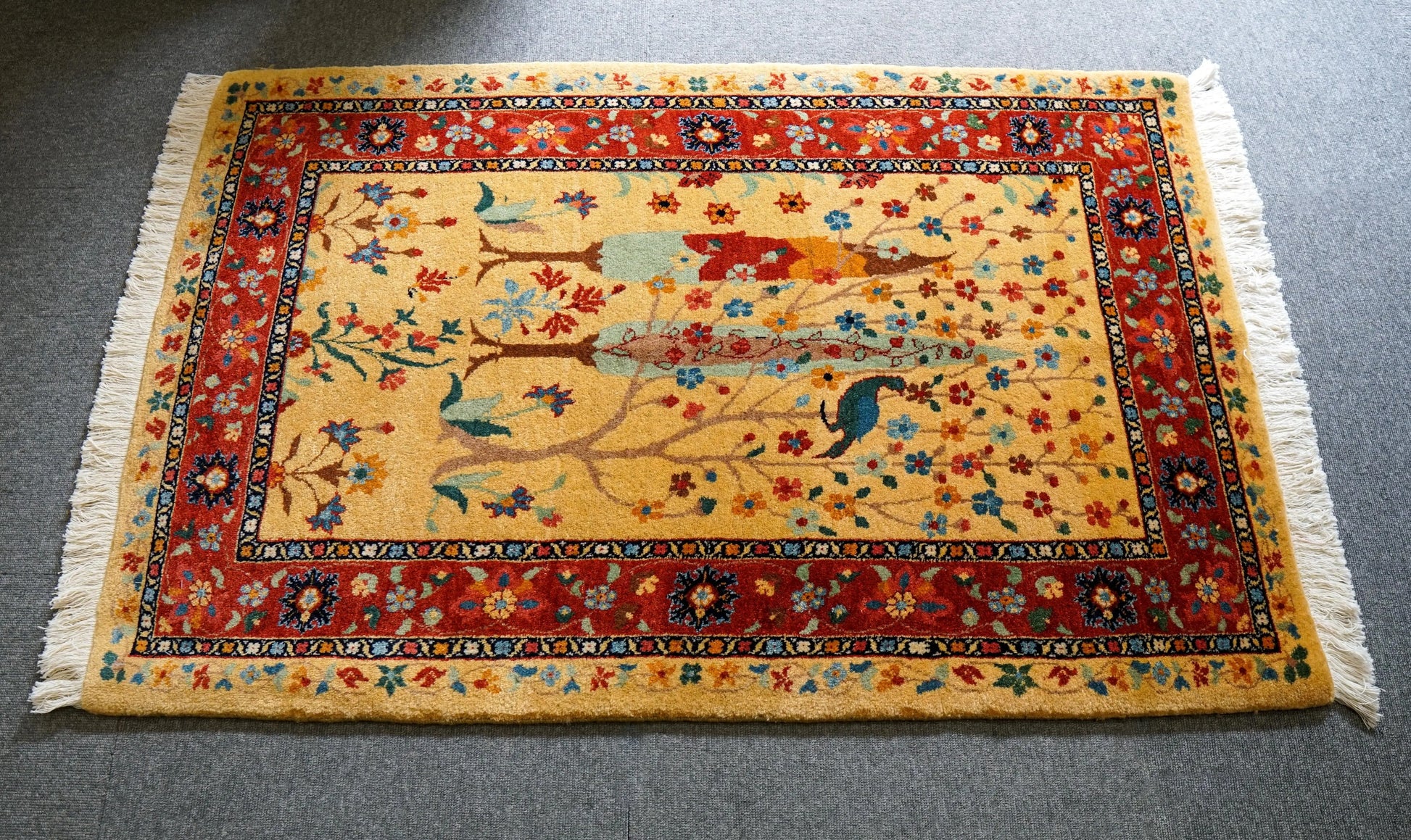 125×80cm　ペルシャ バラミン産 手織り絨毯 Decorworks