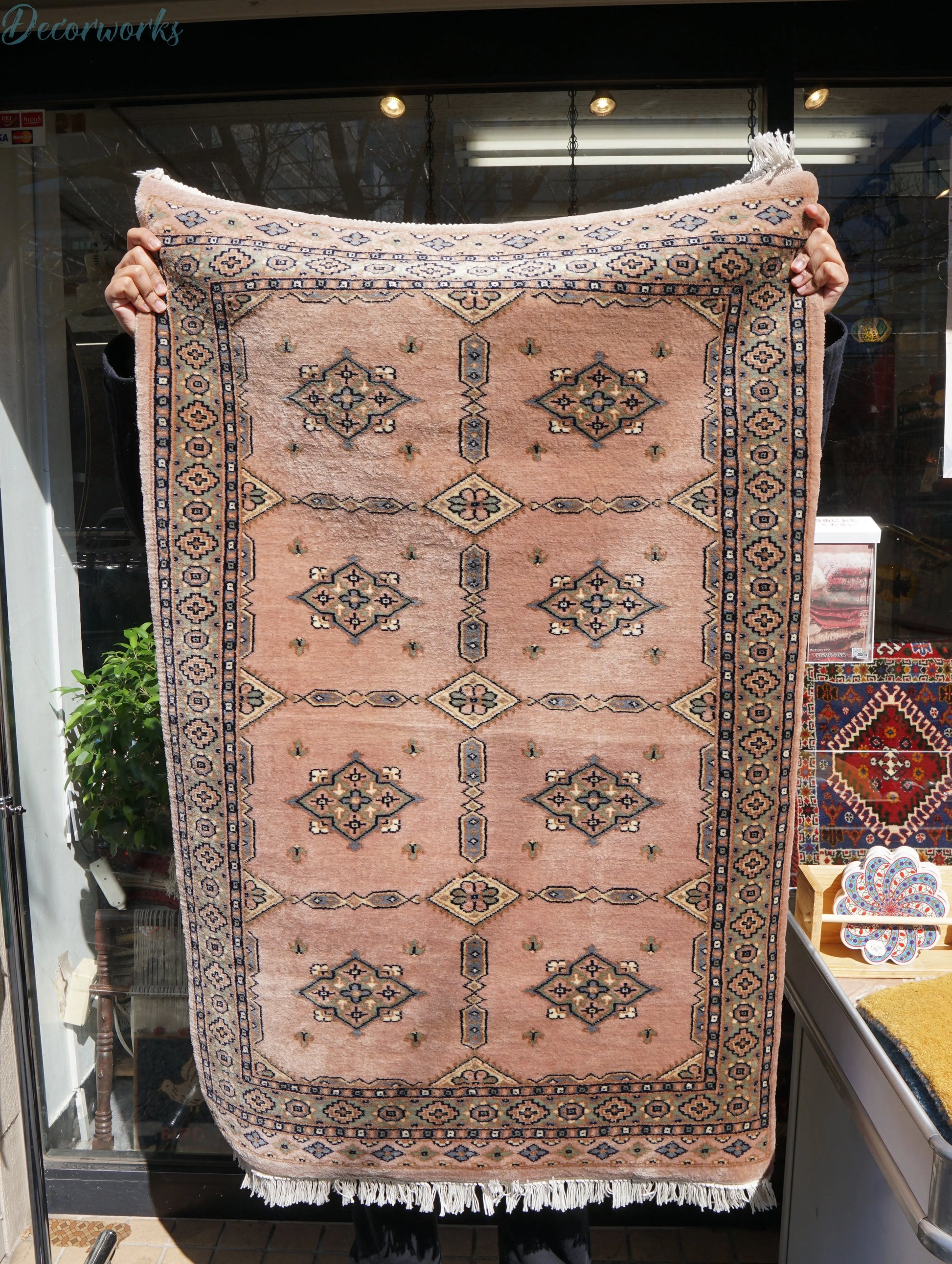 125×81cm パキスタン手織り絨毯 Decorworks