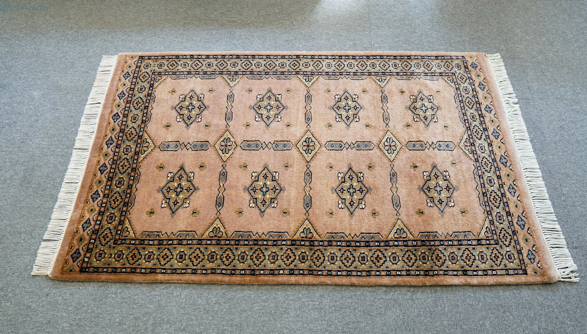 125×81cm パキスタン手織り絨毯 Decorworks