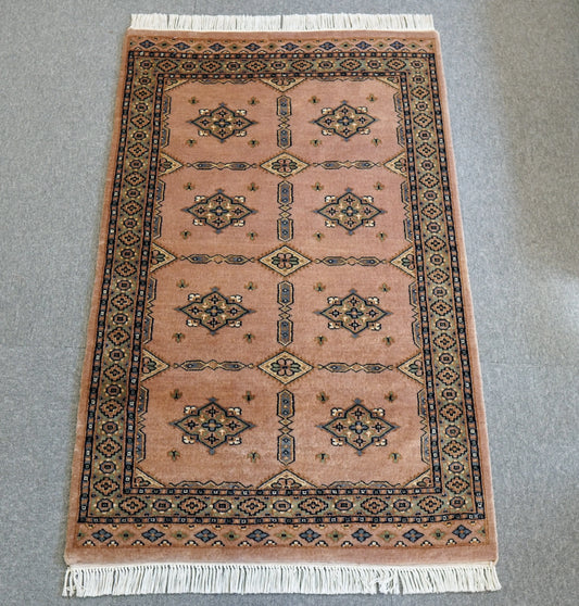 125×81cm パキスタン手織り絨毯 Decorworks